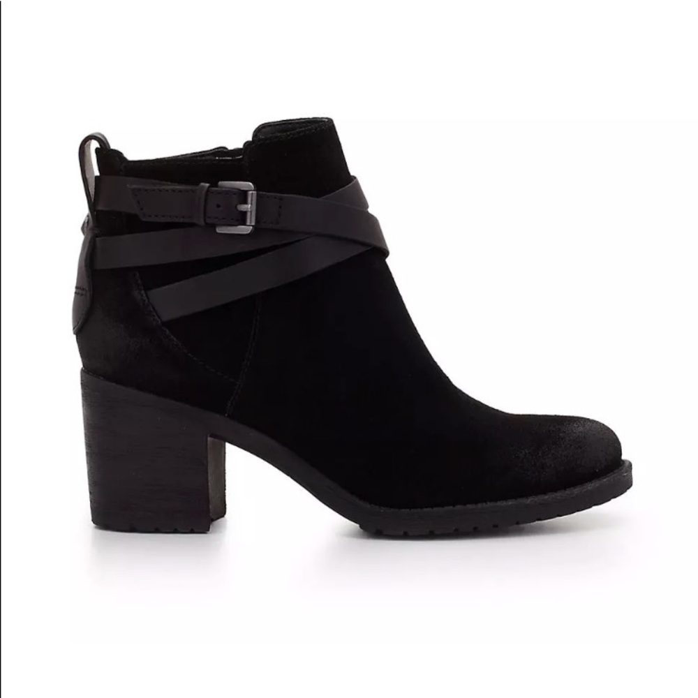 Sam Edelman Hannah belted bootie